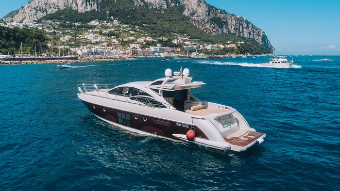 Azimut 62S